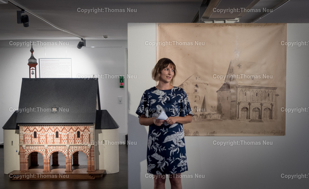 KLoster_Ausstellung_03 | Lorsch, Museumszentrum, Ausstellung, "Zum Bild verführt" , Kuratorin Anne-Karin Kirsch ,, Bild: Thomas Neu