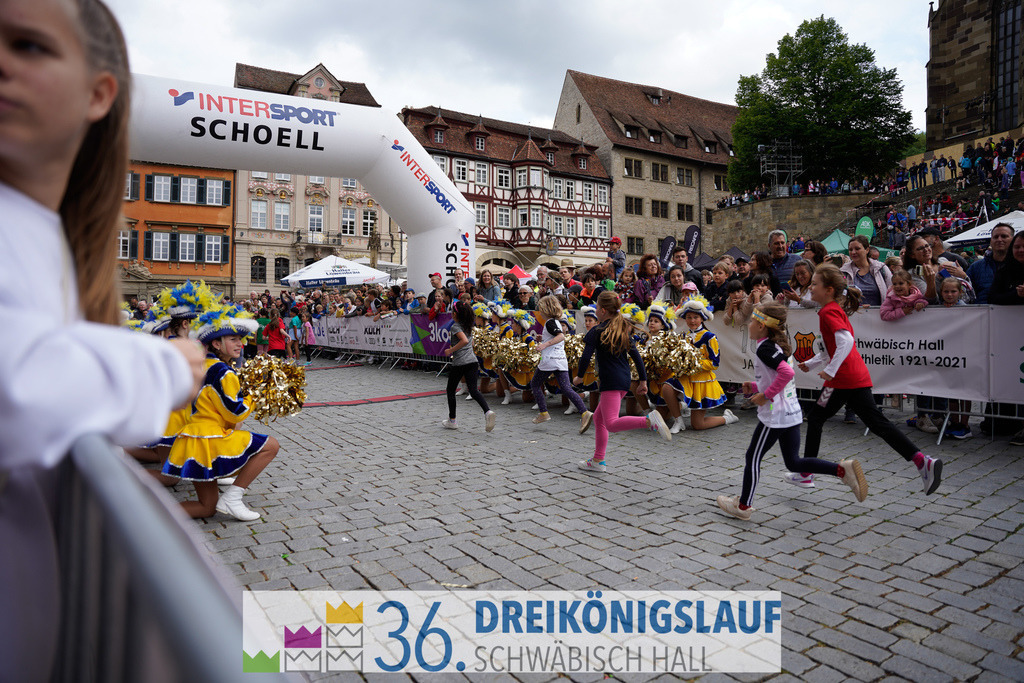 AOK Junior Cup 400m | 3Königslauf 2022 AOK Junior Cup 400m - Realisiert mit Pictrs.com