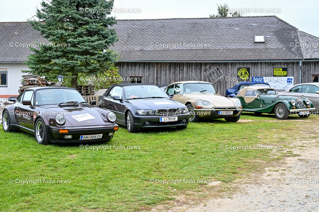 Frauen fuer Frauen_ Charity Oldtimerfahrt_ 04.10.2025-182 | 04.10.2025, Linz, AUT, Oldtimer Charity im Bild Frauen fuer Frauen Oldtimerfahrt, Teilnehmer©Harald Dostal / fodo.media