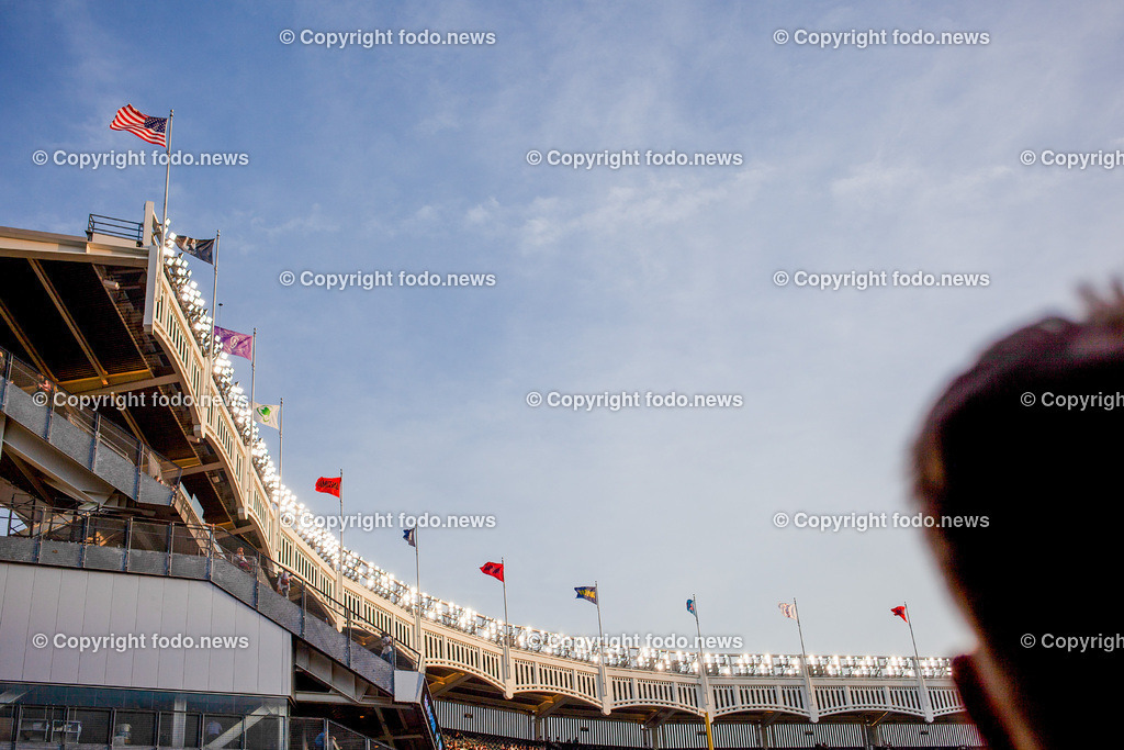 Vereinigte Staaten von Amerika_ USA_ New York City_ NYC_ 20.05.2024-111 | 20.05.2024, Vereinigte Staaten von Amerika, USA, New York City, NYC im Bild diverse Stadtansichten New York City, Wolkenkratzer, Essen, U-Bahn, Menschen, Stadion, Baseball, Yankees, Mets, Manhatten, East River, Trump, Macy, Verkehr, AutosNew York City ist eine Weltstadt an der Ostkueste der Vereinigten Staaten. Sie liegt im Bundesstaat New York und ist mit rund 8,8 Millionen Einwohnern die bevoelkerungsreichste Stadt des Landes.Quelle: Wikipedia