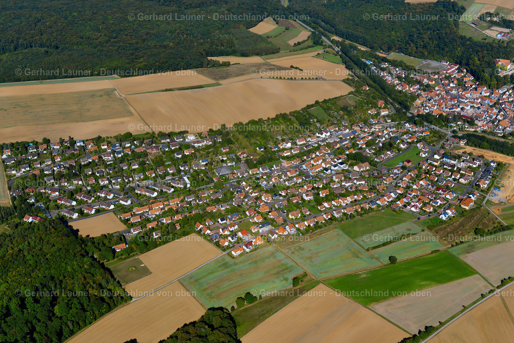 3650413 | REICHENBERG 31.08.2016 Wohngebiet einer Einfamilienhaus- Siedlung am Rande von landwirtschaftlichen Feldern in Reichenberg im Bundesland Bayern, Deutschland // Single-family residential area of settlement on the edge of agricultural fields in Reichenberg in the state Bavaria, Germany Foto: Gerhard Launer