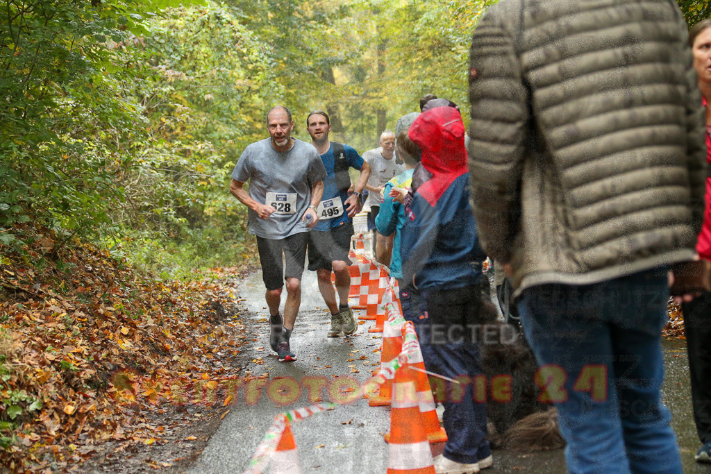 241027_1310_EX1_5717 | Sportfotografie im Rhein-Sieg Kreis, Köln, Bonn, NRW, Rheinland Pfalz, Hessen, etc. Unser Tätigkeitsfeld umfasst den Laufsport vom Volkslauf über den Marathon, Duathlon, Triathon bis zum Ultralauf wie Kölnpfad Ultra oder Schindertrail.