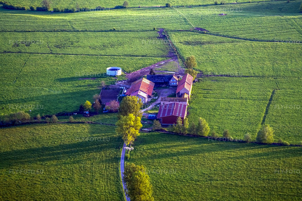 Vue aérienne: EARL Ferme Murbruch à Mertzwiller dans le département Bas Rhin, France – .Photo: IMG_10694.jpg prise le 04/05/2008 par Werner Riehm/FLY-FOTO.eu – Résolution de l'original: 3456 x 2304 px