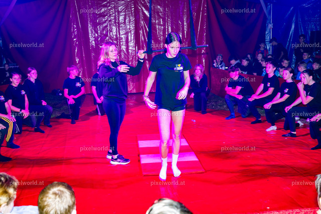 Zirkusvorstellung der MS Feldkirchen Digital | Bildershop von pixelworld.at - Realisiert mit Pictrs.com