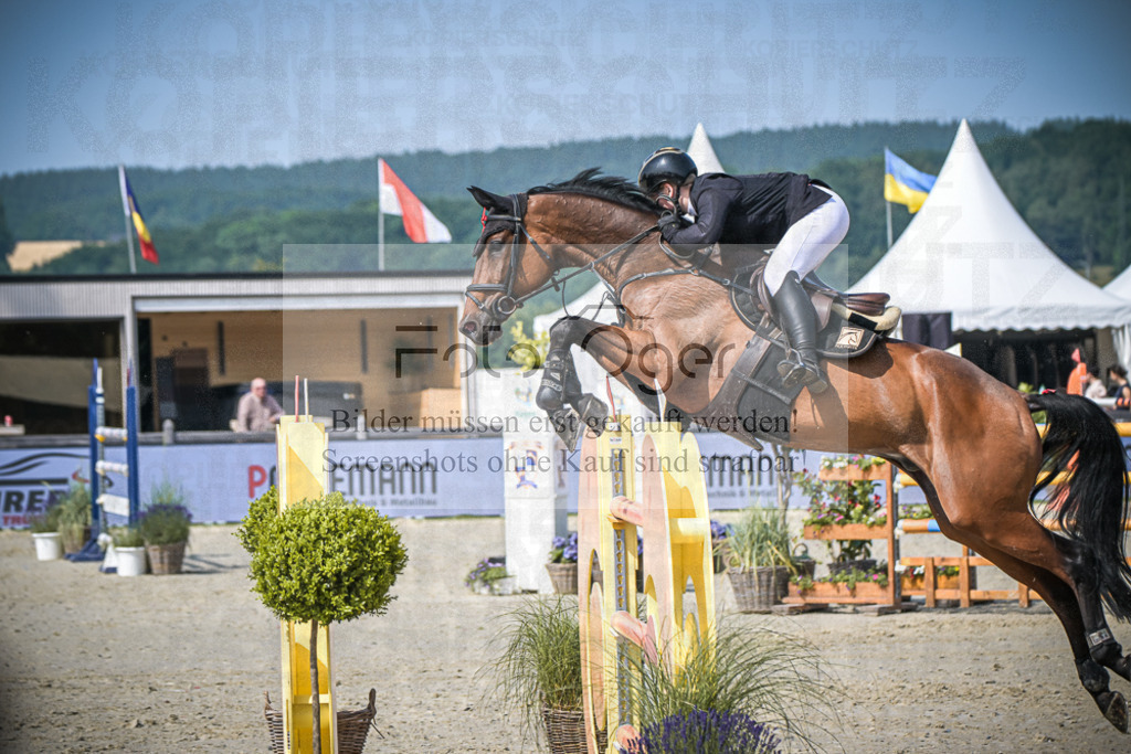 DOS_6657 | Entdecke hochwertige Reitturnierfotos von Foto Oger. Professionell, emotional und authentisch – jetzt Lieblingsmomente im Shop bestellen.Deutschlandweite Turnierfotografie. - Realisiert mit Pictrs.com