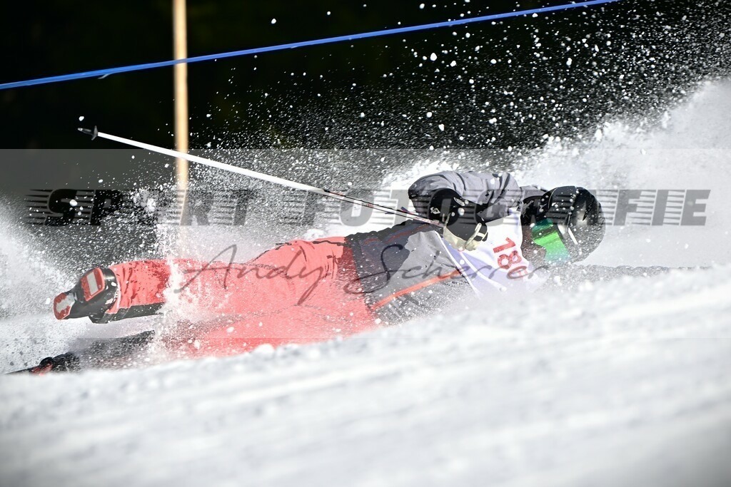 DSC_9616 | Kaufen Sie Sportbilder im Onlineshop von Andy Scherrer Sportfotografie. Faszinierende Bilder von Sportevents aus der ganzen Schweiz. Fussball, Frauenfussball, Unihockey, Handball, Schwingen und weiteren Sportarten. - Realisiert mit Pictrs.com