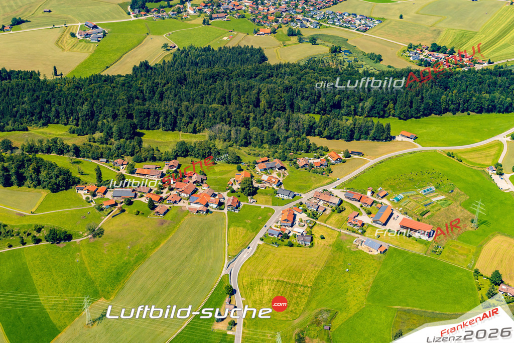 Luftbild Vs Google Maps  Greggenhofen  Rettenberg -Das Luftbild wurde 2025 vom UL-Flugzeug heraus erstellt ( keine Drohne ) - Hochauflösende Luftaufnahme -Nicht vergleichbar mit Google Maps oder Satelittenbilder- Die Geschenkidee !Mit Lizenz und Bildrechte bestellbar