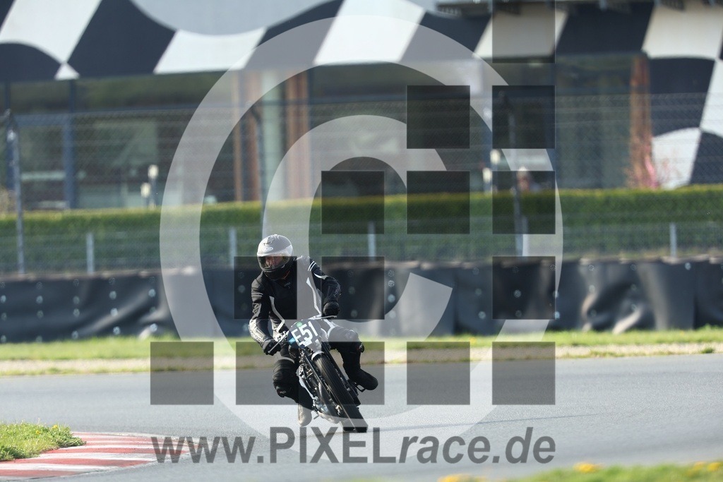 0e51-20260418_00481 | Schöne Erinnerungen an spannende Momente - das festzuhalten ist unser Job. PIXELrace.de ist seit 2003 auf den Rennstrecken Europas unterwegs um die Action draußen beim Fahren und die wunderbare Stimmung imm Fahrerlager für euch einzufangen.