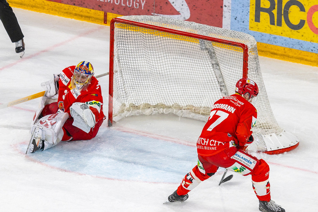 EHCB vs EVZ 20260227_WB-7404 | Sportbilder, Sportfotograf, Hochzeits- und Eventfotografin, Flugshows, Portraits und Tiershooting, Aviation, Downhill, Nationalleague, Swissleague, International