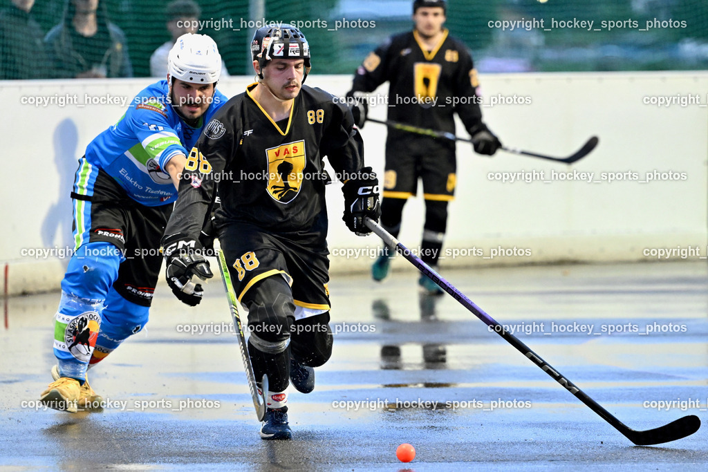 VAS Ballhockey Villach vs. ASKÖ Villach Ballhockey | #88 Groyer Fabian, #11 Heu Marco, VAS Ballhockey Villach vs. ASKÖ Villach Ballhockey, VAS Ballhockey Villach vs. ASKÖ Villach Ballhockey am 28.05.2025 in Villach (Alpen Arena ), Austria, (Photo by Bernd Stefan)