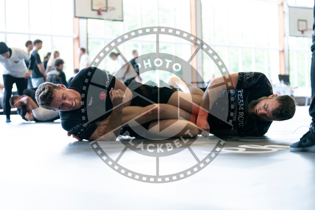 20240608PBB03879 | Fighters compete during the ILLCS VII summer edition luta livre competition in Hannover, Germany, on June 8, 2024.