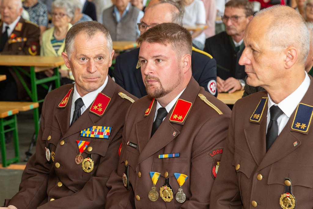 09_Festmesse_009 | Fotodoku der Festmesse im FF-Haus Loosdorf anlässlich der Fahrzeugweihe und in Dienststellung der neuen Einsatzfahrzeuge der FF-Loosdorf.