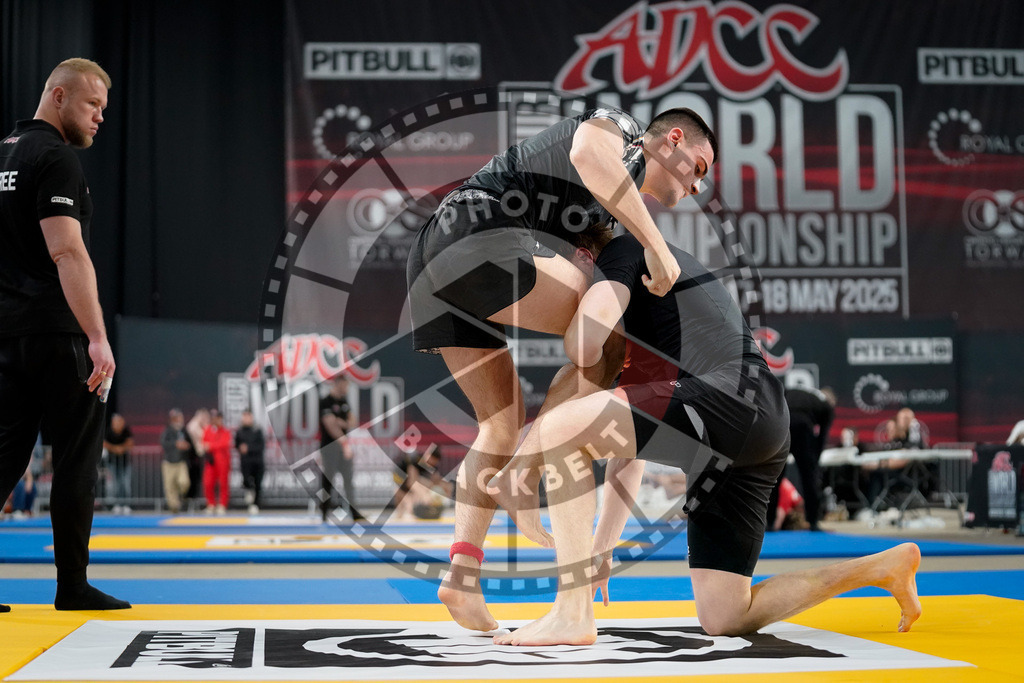 20250518PBB1474 | Athletes compete during the second day of the ADCC Amateur World Championship on May 18, 2025 in Warsaw, Poland. © Chiara Dazi / photoblackbelt