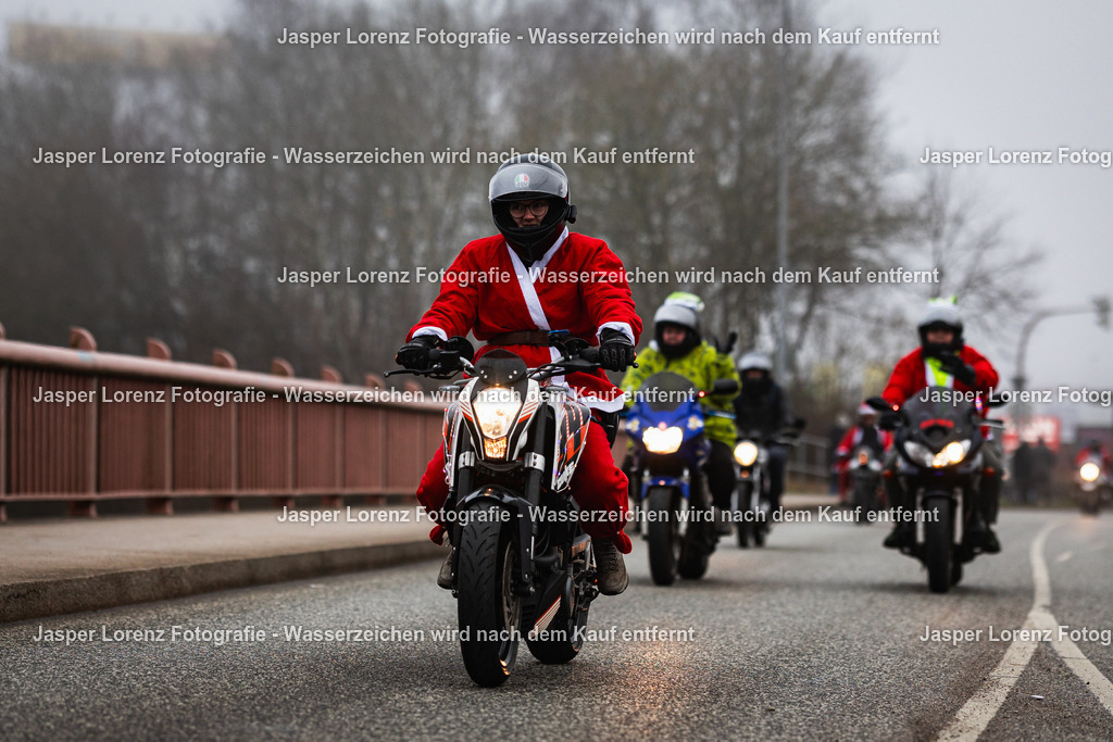 X-Mas Ride I Kiel I 2025 | Jasper Lorenz Fotografie - Realisiert mit Pictrs.com