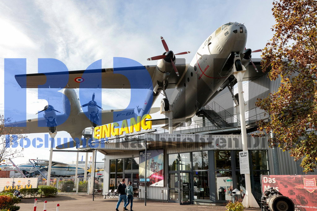  22.10.2023 - 
 | Sebastian Sendlak / Bochumer Nachrichtendienst (BOND) - Herbstfest im Eisenbahnmuseum Bochum - Realisiert mit Pictrs.com