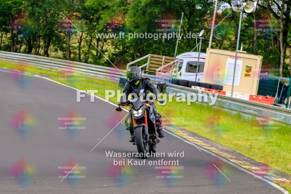 VBK-7604 | Hier findet Ihr Bilder von Touristenfahrten auf der Nürburgring Nordschleife oder von anderen Veranstaltungen die ich besucht habe. Viel Spass beim Durch Schauen 