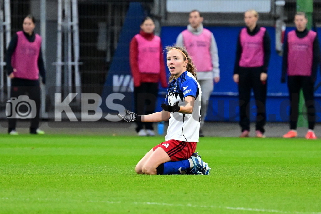 KBS Picture_HSV-Leverkusen_DFBpokal_Frauen_027 | Brunnthaler Melanie (HSV Frauen) ,Sportplatz :  Volksparkstadion, - Realisiert mit Pictrs.com