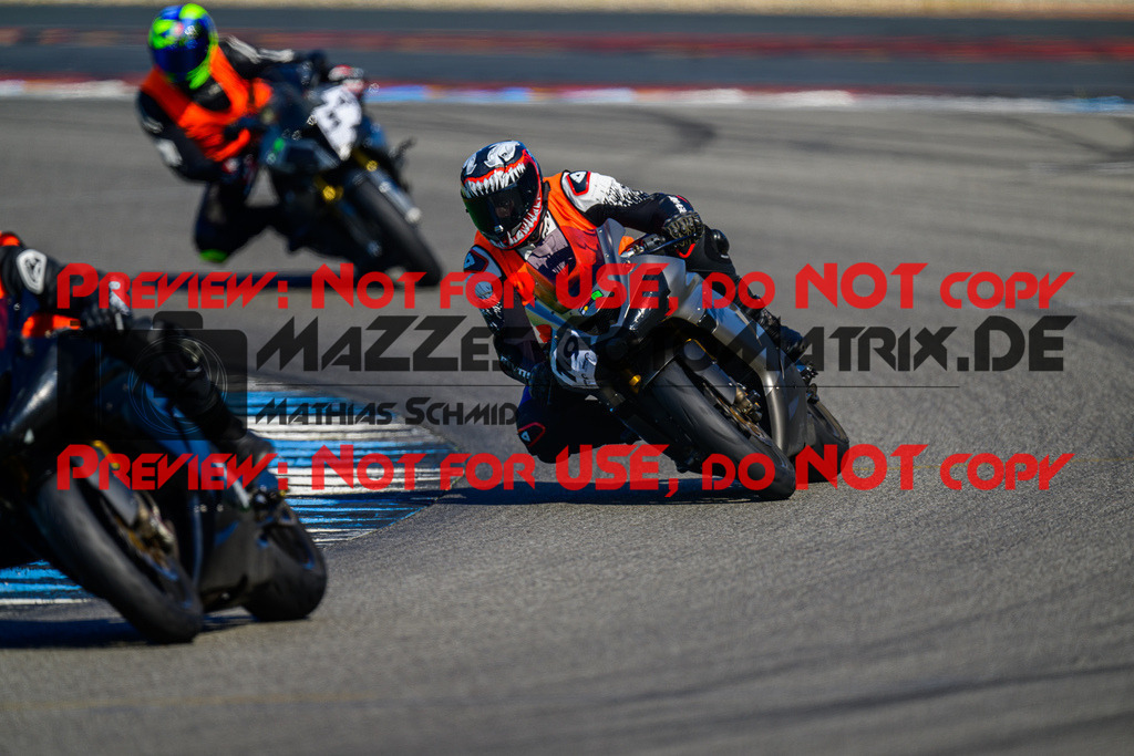 MaZZes_FotoMatrix_240520_6007705_9809 | INST