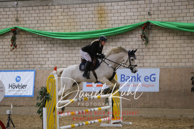 IMG_0713 | Turnierfotos kaufen im Webshop von Daniel Kuhl Photography – entdecke professionelle Reitsportfotos aus Turnieren & Events. Hochwertige Turnierbilder online bestellen & sichern. Jetzt Fotos von Reitsportturnieren kaufen!
