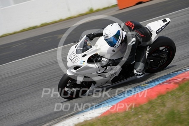 2024_04_29_PBK_14092 | Sportfotografie; SlowMotion; Video; Rennstrecke; Hafeneger; Speer; Racing; RSE; BMW; CBO; Trackday; Motorsportarena; Hockenheimring; Brno; Most; Barcelona; Valencia