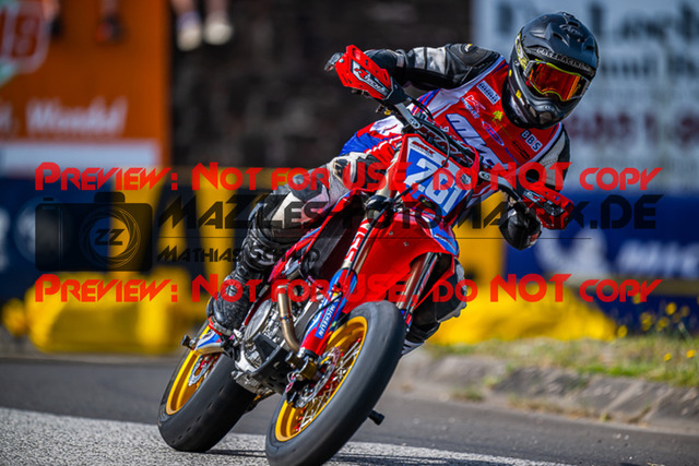 MaZZes_FotoMatrix_220618_0940 | S3