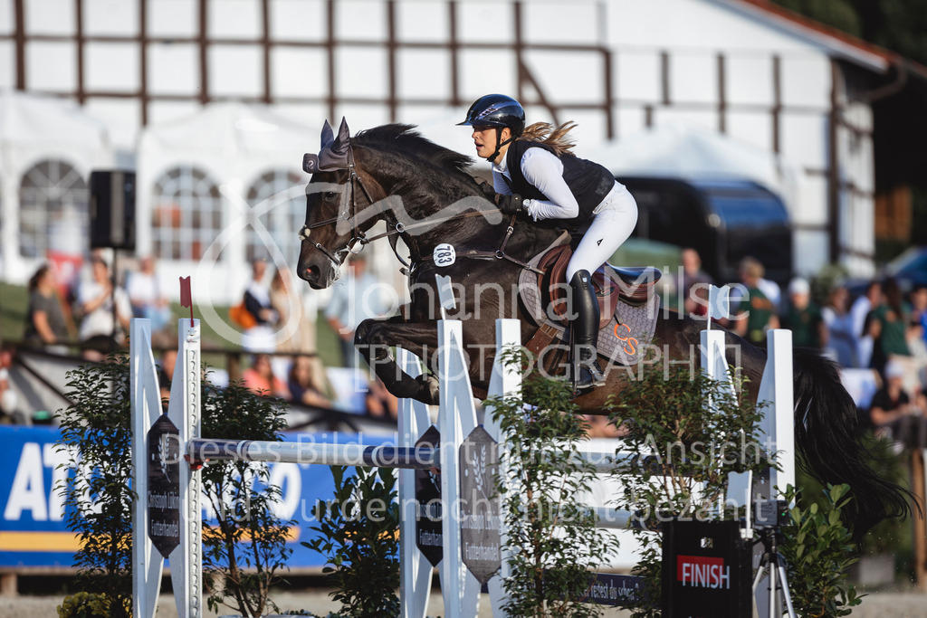 240711_BHO_M1-Spr-1-710 | Deine schönsten Turniermomente als professionelle Fotos! Entdecke hochwertige Pferdesport-Fotografie im Online-Shop. Jetzt Fotos finden & bestellen!