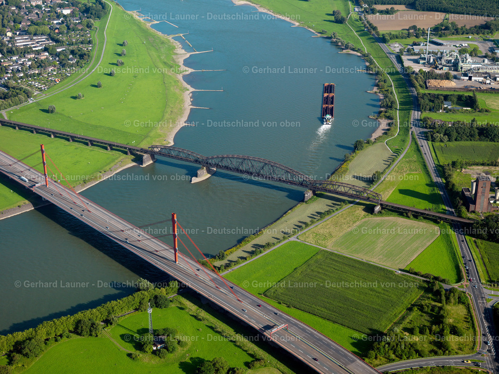 2996084 | Rheinbrücken bei Duisburg