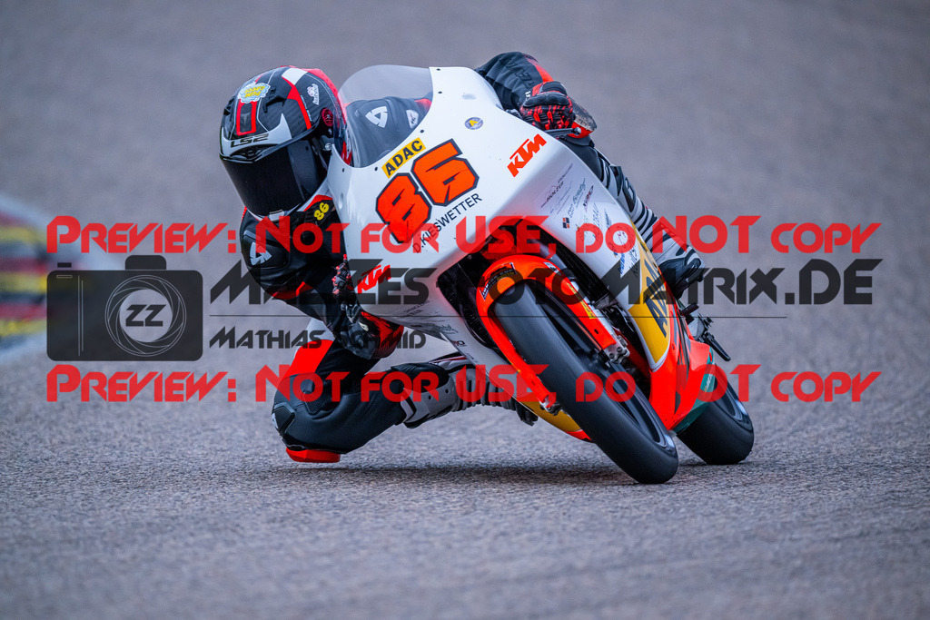 MaZZes_FotoMatrix_240503_6007705_1287 | KTM