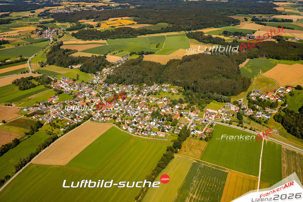 Das Luftbild zeigt : Bachern Friedberg - Die Luftaufnahme wurde 2024 vom UL-Flugzeug aus erstellt ( keine Drohne ) - Hochauflösende Luftaufnahme - Für grossformatige Ausdrucke geeignet. Die Geschenkidee !Mit Lizenz und Bildrechte bestellbar