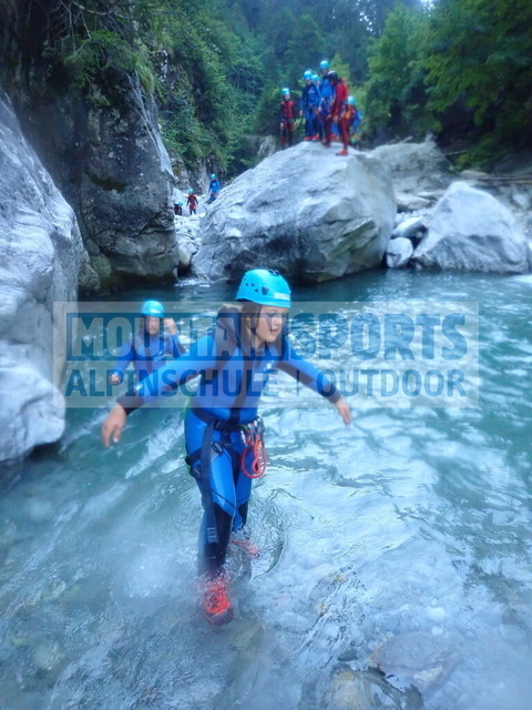 P8150091 | Bestelle die Bilder deines Berg- oder Wasser-Abenteuers mit Mountain Sports bequem von zu Hause aus direkt über unseren Online Fotoshop von pictrs.com. - Realisiert mit Pictrs.com