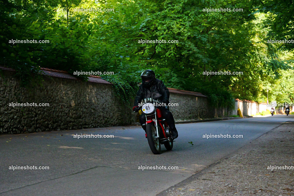 P1015426 | Erleben Sie atemberaubende, hochqualitative Fotos Ihrer Fahrt entlang der malerischen Alpenstraßen. Besuchen Sie alpineshots.com, um professionelle Aufnahmen Ihrer unvergesslichen Reise zu finden und zu kaufen - Realisiert mit Pictrs.com