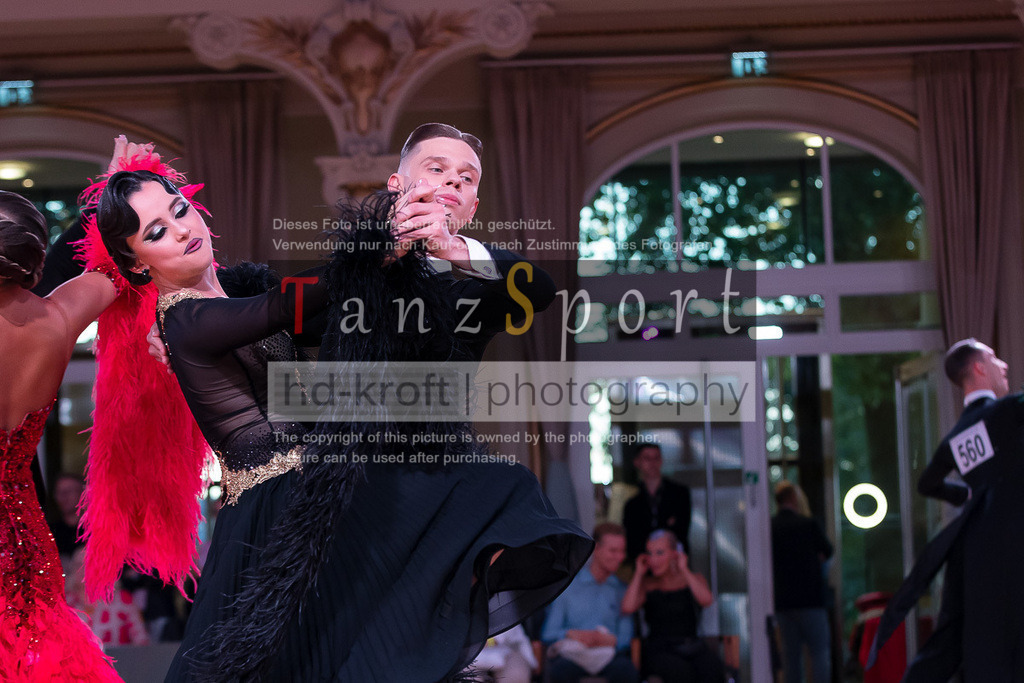 20240706_WDSF_RS_Std_11013 | Tanzsportbilder, Standardtanz, Lateintanz, WDSF, DTV, LTVB, dancecomp, goc, hessen tanzt, blaues band der spree, walzer, tango, wiener walzer, slowfox, quickstepp, samba, rumba, cha-cha-cha, paso doble. jive, hd-kroft photography, turniertanzsport