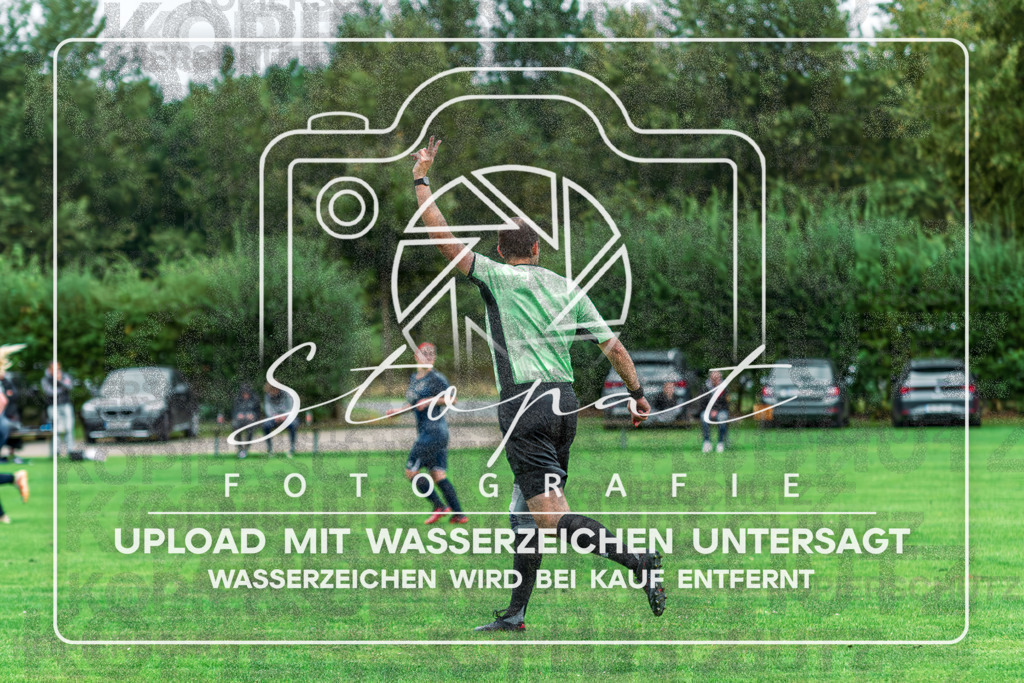 SFBSGF-1052 | Patrick Prüshoff beim Damen Kreisliga HK/CE Spiel zwischen Sportfreunde Bispingen und SG Fulde im Sportplatz Steinbeck/Luhe, Bispingen (Simon Paul Stopat) - Realisiert mit Pictrs.com