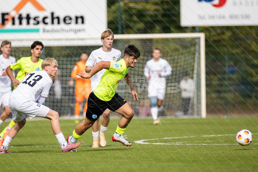 20251003_Picselweb-Fotografie_1R3_1955 | DFB Pokal 2. Runde, JFV A/O/B/H/H - SV Stuttgarter Kickers, Foto: Jörg Struwe - picselweb.de - Realisiert mit Pictrs.com