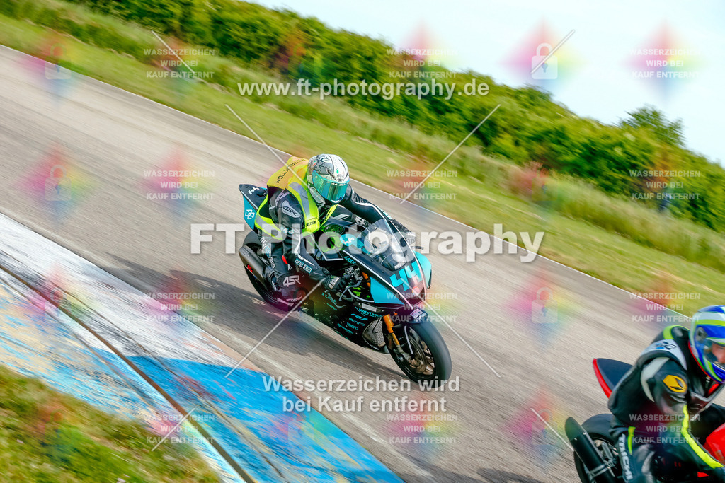 _MOT0986 | Hier findet Ihr Bilder von Touristenfahrten auf der Nürburgring Nordschleife oder von anderen Veranstaltungen die ich besucht habe. Viel Spass beim Durch Schauen 