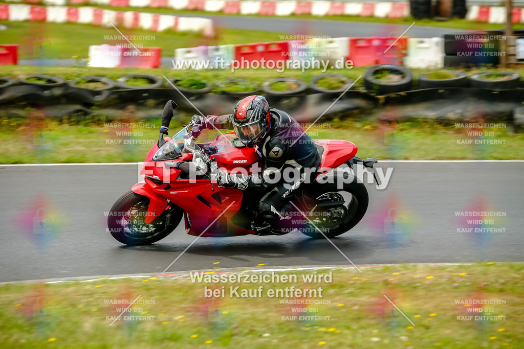 VBK-4652 | Hier findet Ihr Bilder von Touristenfahrten auf der Nürburgring Nordschleife oder von anderen Veranstaltungen die ich besucht habe. Viel Spass beim Durch Schauen 