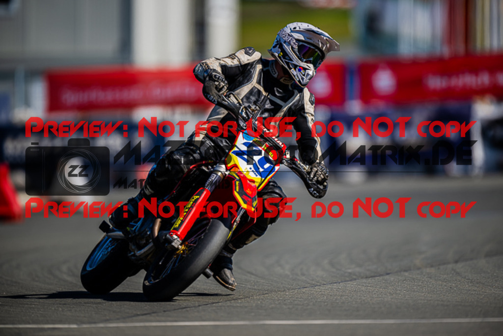 MaZZes_FotoMatrix_220903_1921 | S3