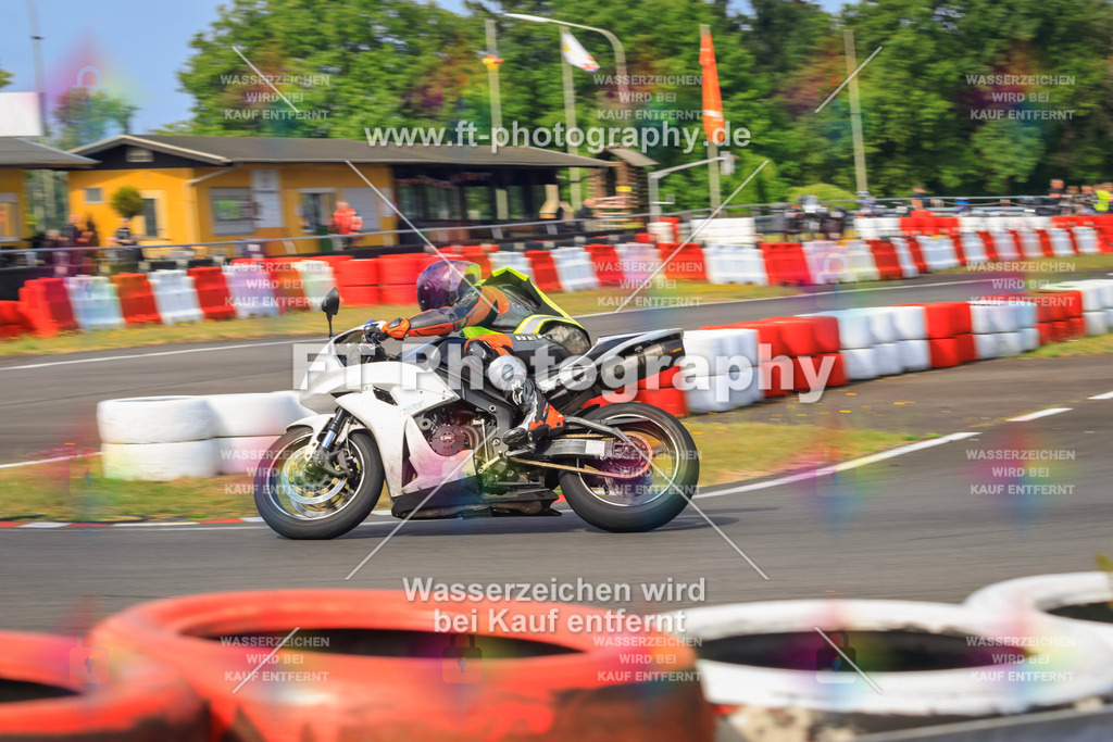 _DSK2181 | Hier findet Ihr Bilder von Touristenfahrten auf der Nürburgring Nordschleife oder von anderen Veranstaltungen die ich besucht habe. Viel Spass beim Durch Schauen 