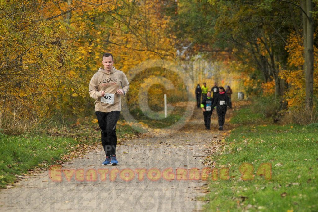 221127_1051_EV4_2329 | Sportfotografie im Rhein-Sieg Kreis, Köln, Bonn, NRW, Rheinland Pfalz, Hessen, etc. Unser Tätigkeitsfeld umfasst den Laufsport vom Volkslauf über den Marathon, Duathlon, Triathon bis zum Ultralauf wie Kölnpfad Ultra oder Schindertrail.