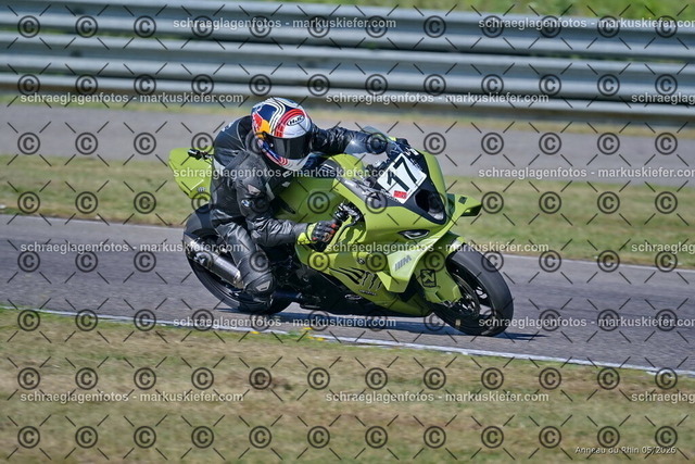 26BT02-0032 | markuskiefer.com - Realisiert mit Pictrs.com