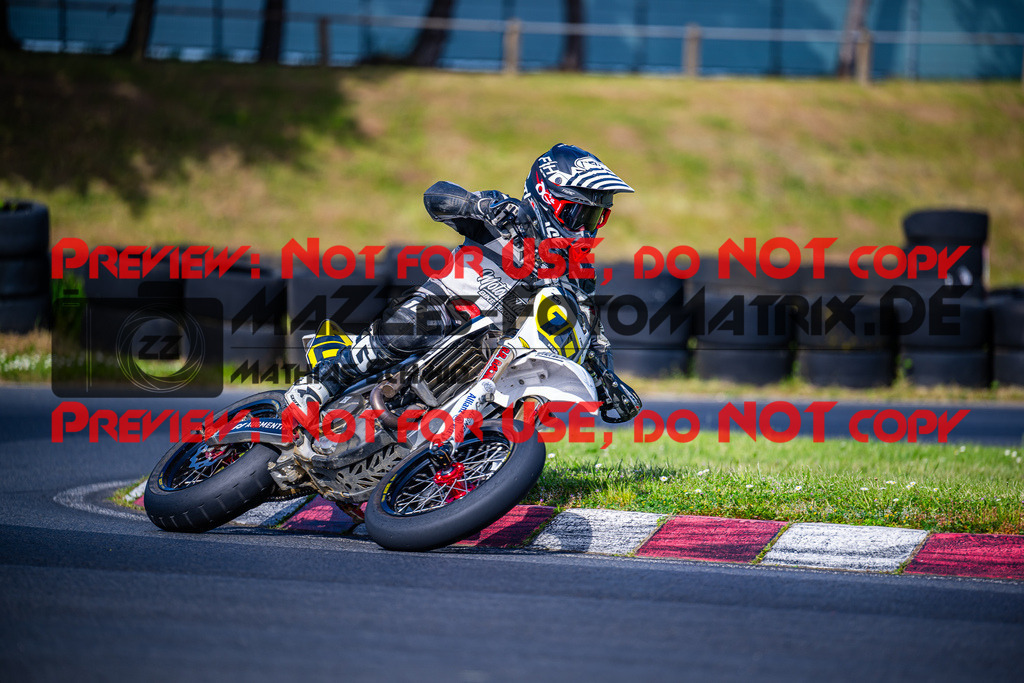 MaZZes_FotoMatrix_240430_6021986_5681 | Fotograf Mathias Schmid
Sportfotograf,
Eventfotograf,
Hochzeitsfotograf,
Portraitfotograf