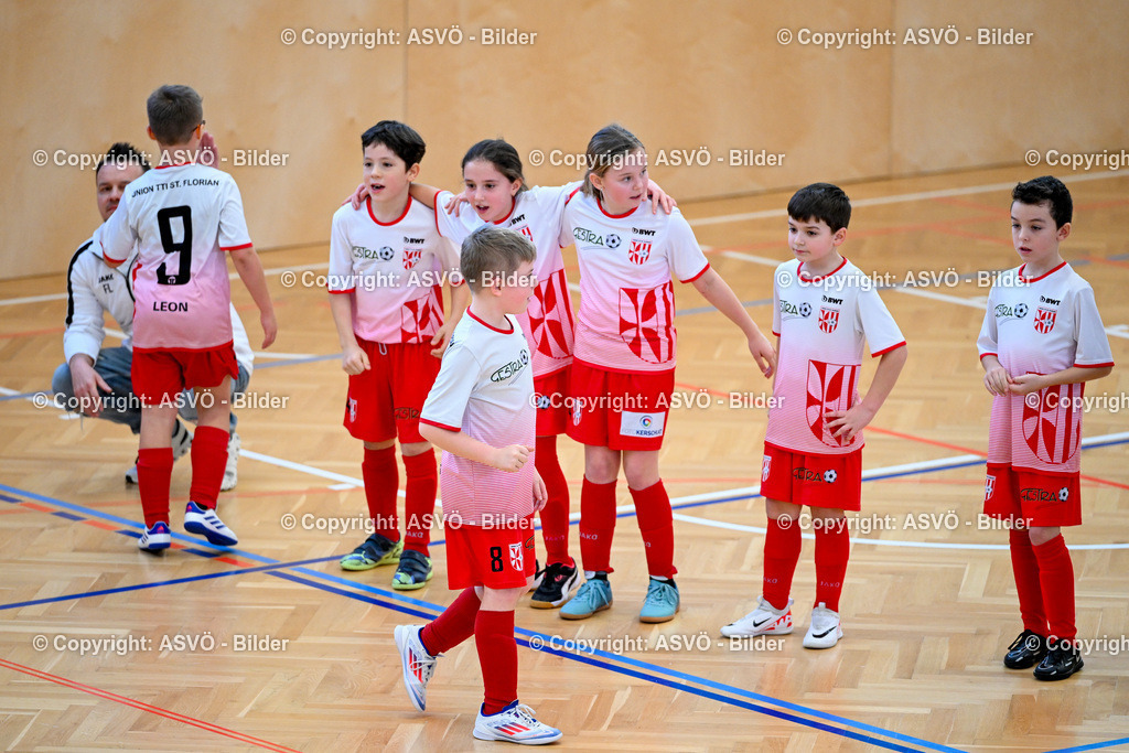 ASVÖ_ Fussballturnier SV Gallneukirchen_ 09.02.2025-117 | 09.02.2025, Gallneukirchen, AUT, ASVÖ, Fussball Nachwuchs Hallenturnier 2025, SV Gallneukirchen im Bild Teilnehmer U 9©Harald Dostal / fodo.media - Realisiert mit Pictrs.com
