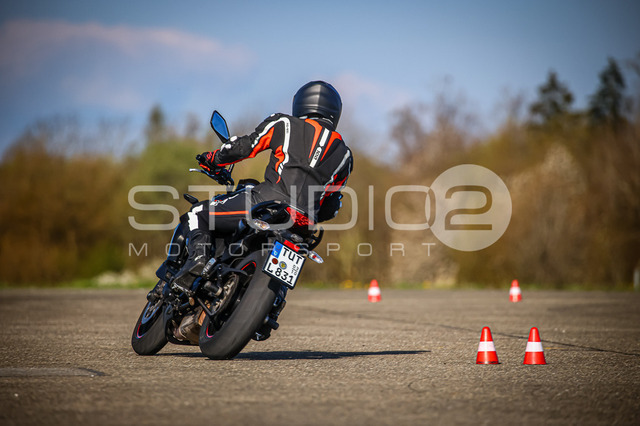0027-260418_NOE-011_27 | Deine Full-Service-Agentur für ✔️Videoproduktionen und ✔️Motorsportfotografie Jetzt Angebot anfragen!