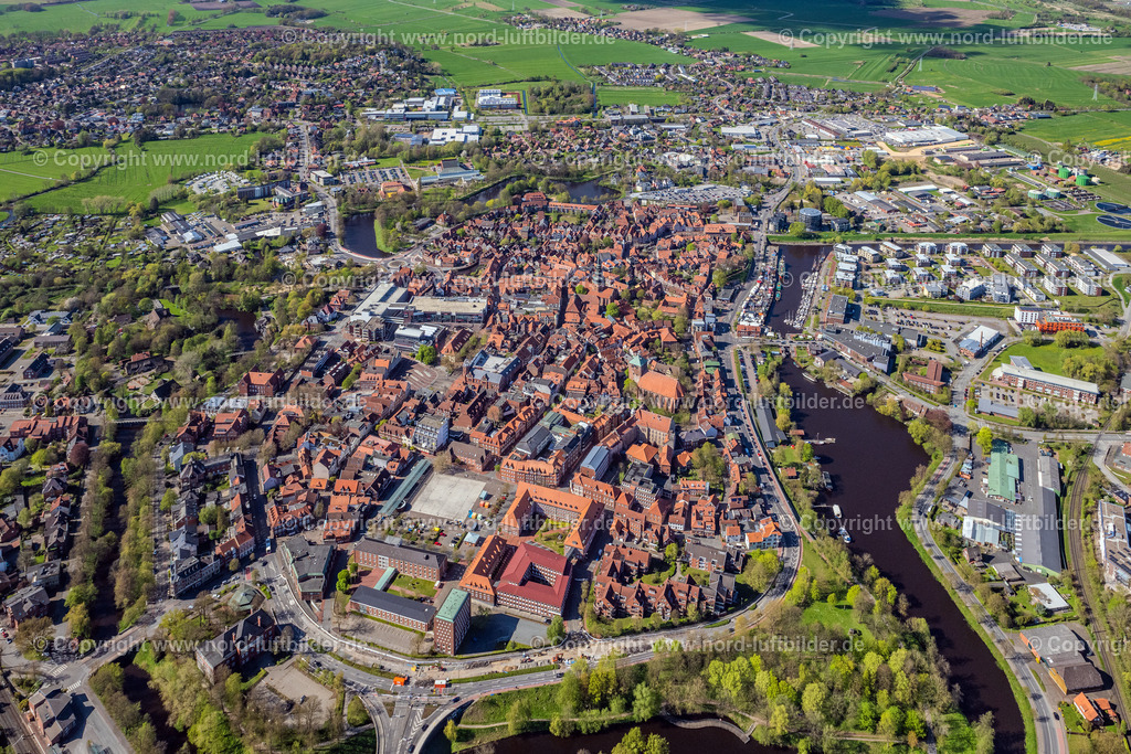 Stade_Altstadt_ELS_1002290423 | STADE 29.04.2023 Altstadtbereich und Innenstadtzentrum in Stade im Bundesland Niedersachsen, Deutschland. // Old town area and inner city center in Stade in the state Lower Saxony, Germany. Foto: Martin Elsen