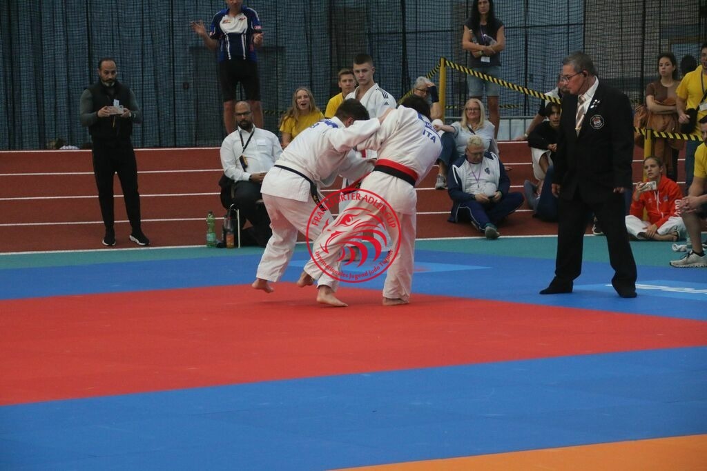 MSY-2022-10-30-7932 | Fotos vom Adler Cup - Pictures from Adler Cup

Hier findet Ihr alle Eindrücke und großen Momente der Adler Cup Wochenenden. Here you will find all impressions and great moments of the Adler Cup weekends. - Realisiert mit Pictrs.com