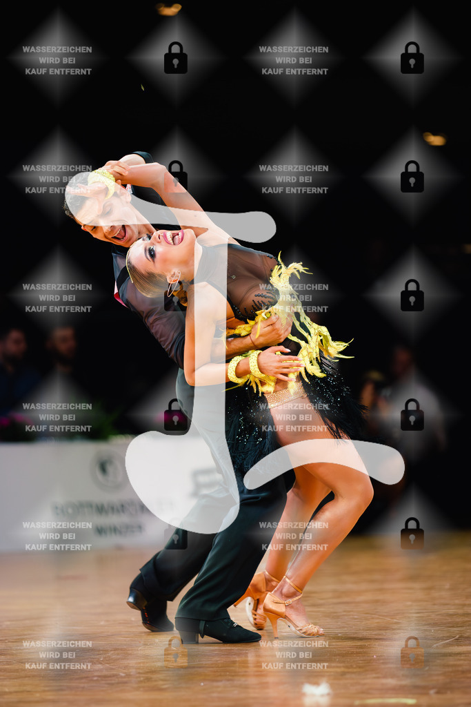 GOC 2025 - WDSF GrandSlam Latin 27-28th (152) Vladyslav Tsykhanovskyi _ Veronika Tsikhanovska (Germany)-2025-08-23-3277 | Webshop for digital downloads and prints of dance sport, event & show photographer Julian Link - Realisiert mit Pictrs.com