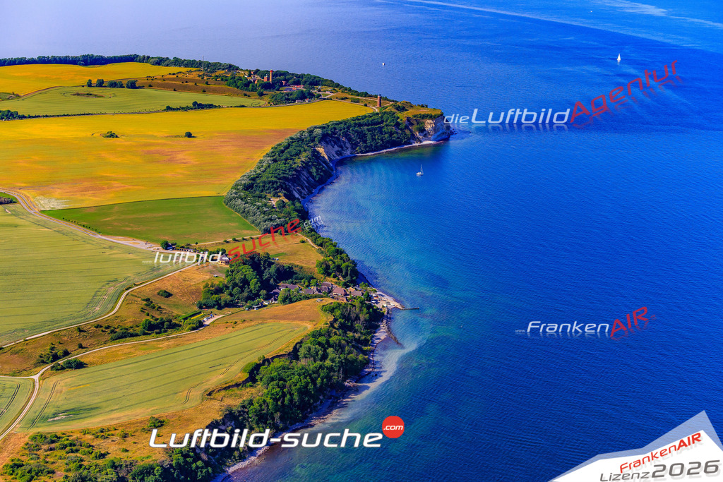 Die Luftbildaufnahme Vitt - Putgarten wurde 2018 mittels Flugzeug (keine Drohne) erstellt. Perfekte Schärfe und Druck- Auflösung- Garantiert!