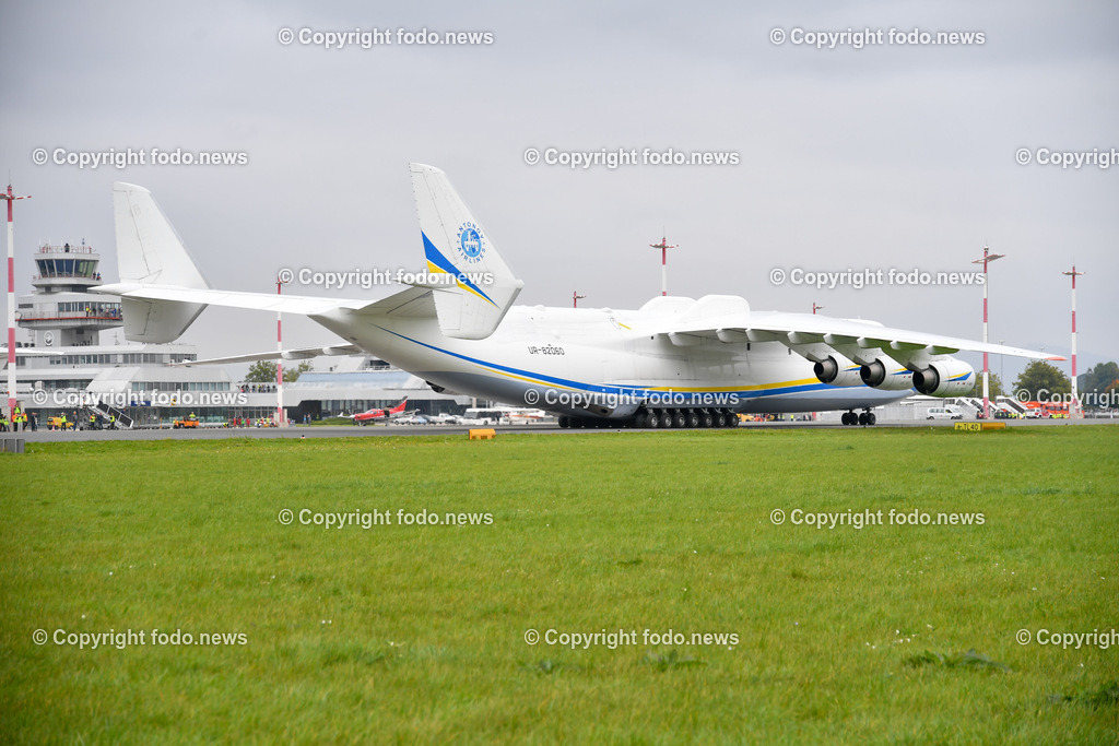 Flughafen Linz Hoersching_ Landung Antonov AN 225_ 05.10.2021-16 | 05.10.2021, Linz Hörsching, AUT, Flughafen Linz, Linz Airport, Landung Antonov 225, im Bild Antonov 225 - größtes und schwerstes Transportflugzeug der Welt zu Gast in Linz