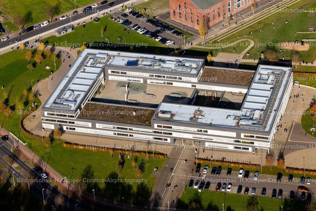 Luftbilder Alsdorf-7404 | Schulgebäude der des " Gymnasium der Stadt Alsdorf " an der Konrad-Adenauer-Allee in Alsdorf im Bundesland Nordrhein-Westfalen, Deutschland. - Realisiert mit Pictrs.com