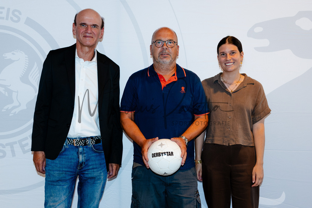 20260702-kreisfußballkonferenz-0082 | Das ist die Fotodatenbank für authentische Sportfotografie aus Münster: Markus Paletta fotografiert Teams, Sportler:innen, Kinder, Events & Unternehmen. - Realisiert mit Pictrs.com